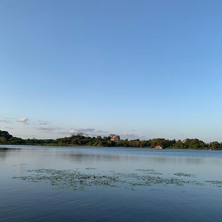 Sigiri Lake Paradise Sigirîya Extérieur photo